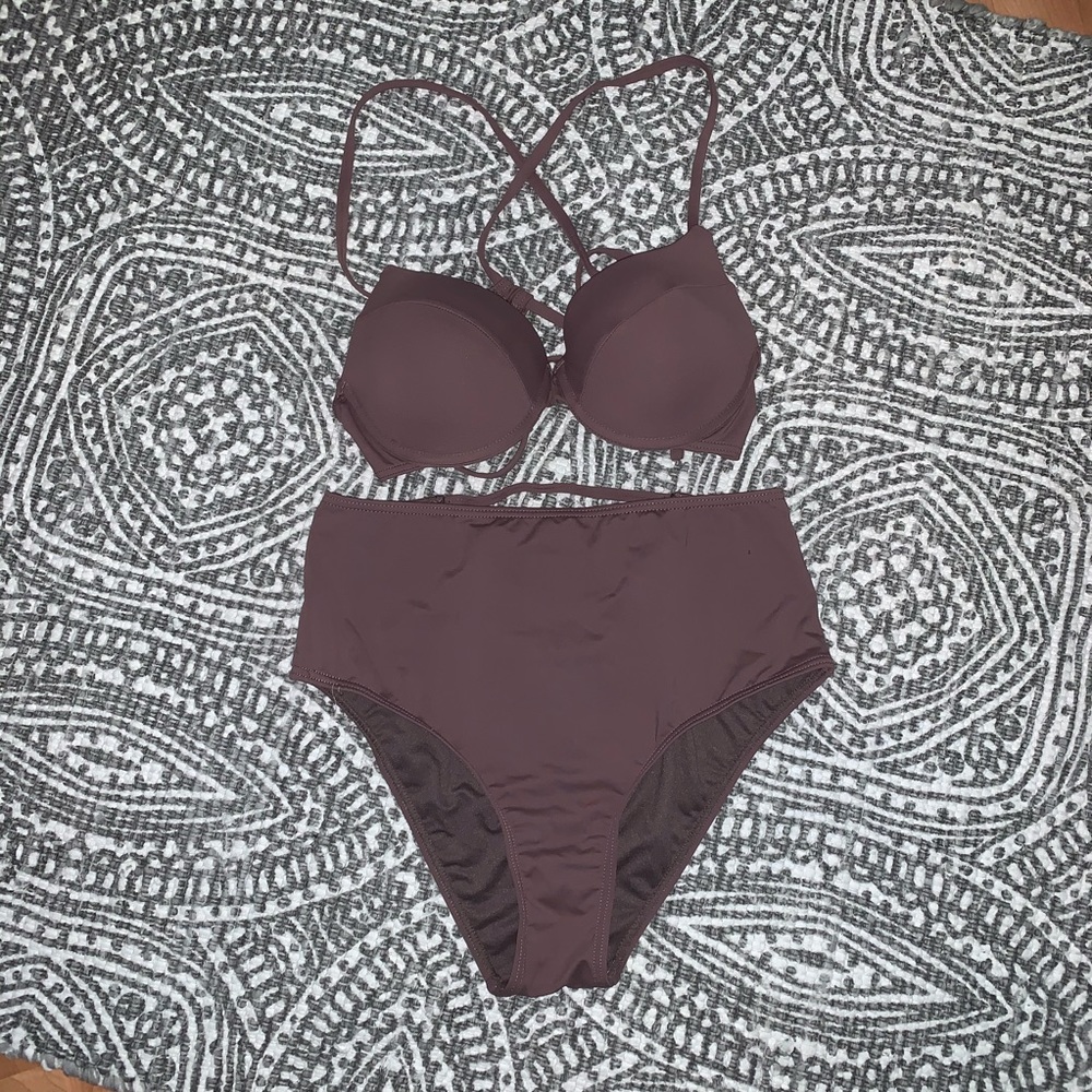 Fashionnova Purple lace Bikini Size Medium